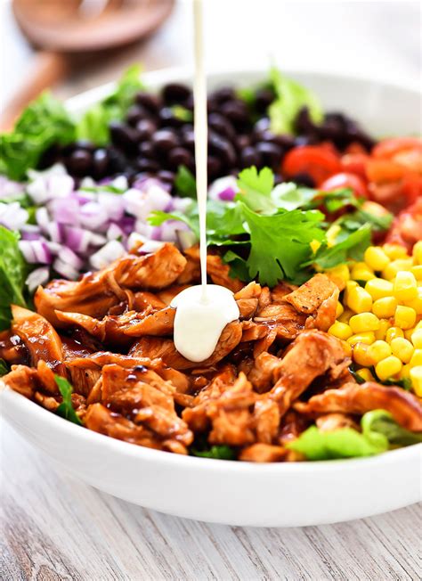 How many sugar are in spicy bbq chicken salad (59325.4) - calories, carbs, nutrition