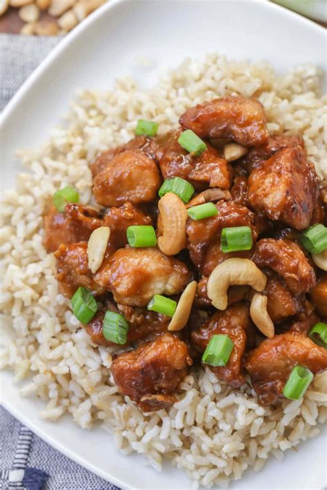 How many sugar are in spicy cashew chicken over rice - calories, carbs, nutrition