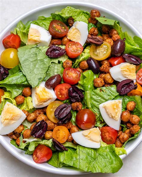 How many sugar are in spicy chickpea salad with arugula - calories, carbs, nutrition