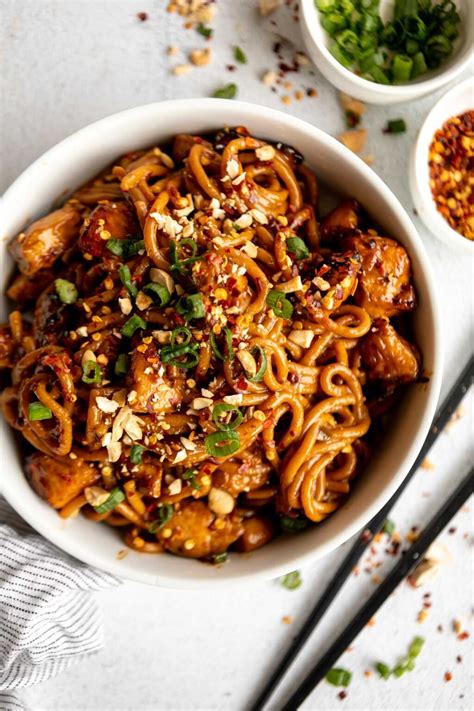 How many sugar are in spicy kung pao noodles - calories, carbs, nutrition