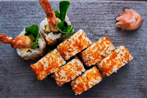 How many sugar are in spicy tempura shrimp roll - calories, carbs, nutrition