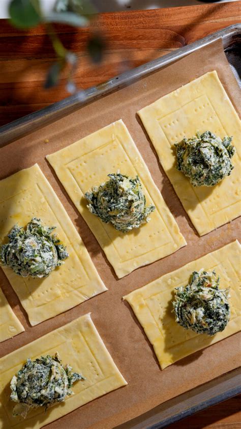 How many sugar are in spinach and artichoke filling - calories, carbs, nutrition