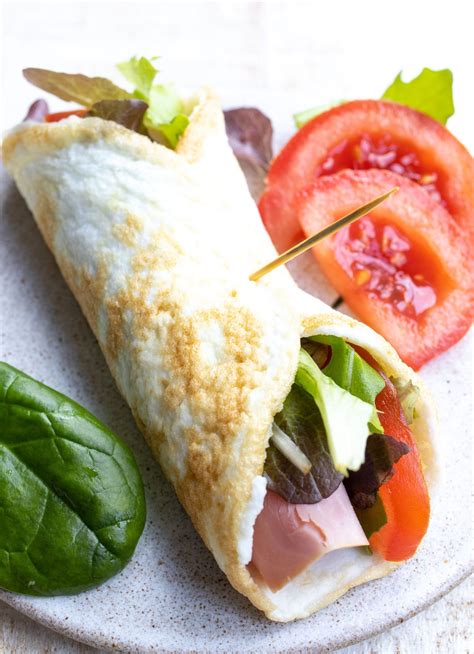 How many sugar are in spinach egg white wrap - calories, carbs, nutrition