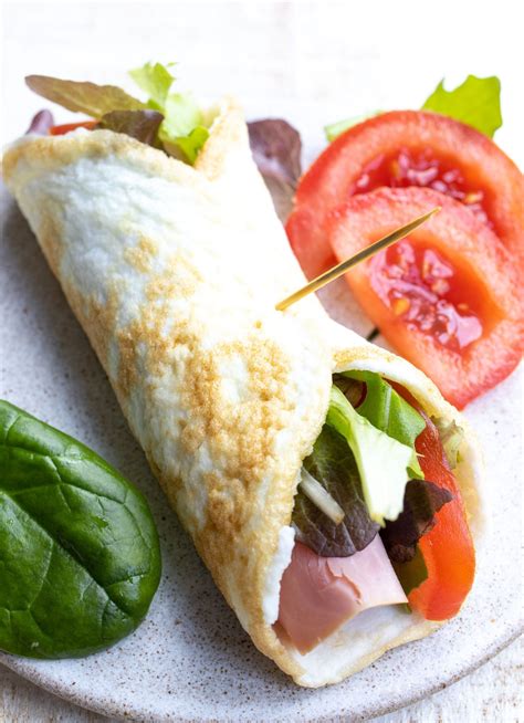 How many sugar are in spinach egg white wrap - calories, carbs, nutrition