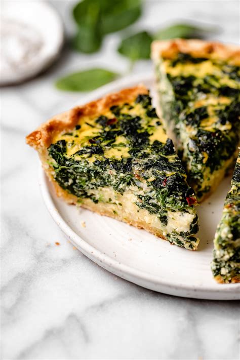 How many sugar are in spinach quiche - calories, carbs, nutrition