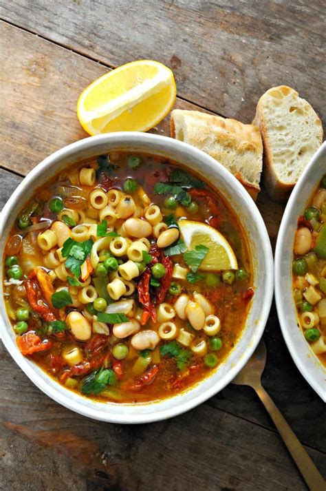 How many sugar are in spring pasta fagioli (mindful) - calories, carbs, nutrition