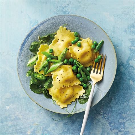 How many sugar are in spring pea ravioli - calories, carbs, nutrition