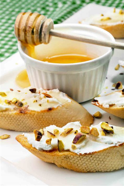 How many sugar are in squash honey almonds goat cheese (66931.0) - calories, carbs, nutrition