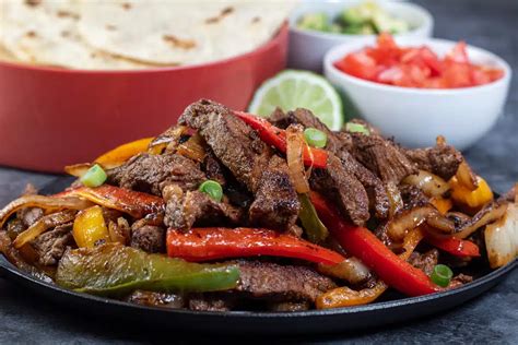 How many sugar are in steak fajitas - calories, carbs, nutrition