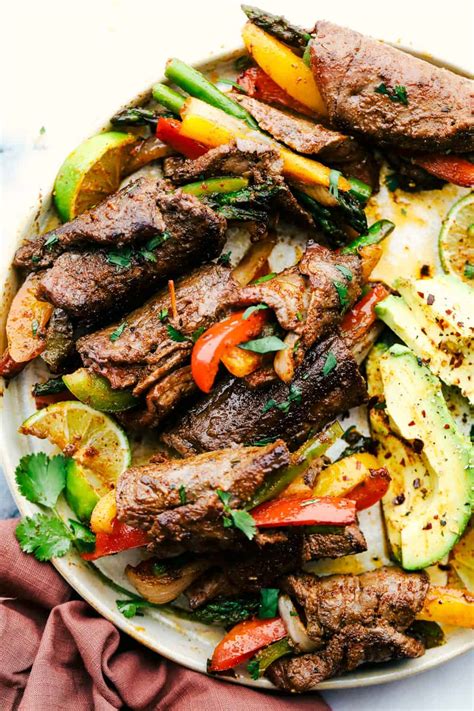 How many sugar are in steak fajitas, sauteed - calories, carbs, nutrition
