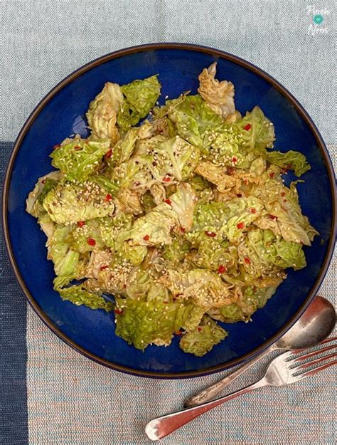 How many sugar are in stir-fried savoy cabbage with apple - calories, carbs, nutrition