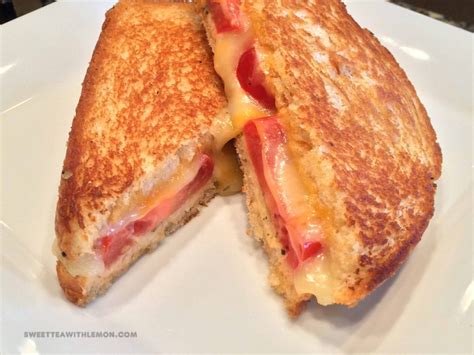 How many sugar are in stuffed italian grilled cheese (70249.0) - calories, carbs, nutrition