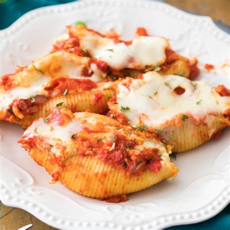 How many sugar are in stuffed shells - calories, carbs, nutrition