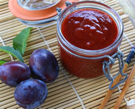 How many sugar are in sweet plum sauce - calories, carbs, nutrition