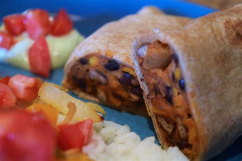 How many sugar are in sweet potato and bean burrito - calories, carbs, nutrition