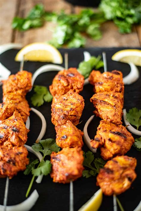 How many sugar are in tandoori chicken with ginger and spices - calories, carbs, nutrition