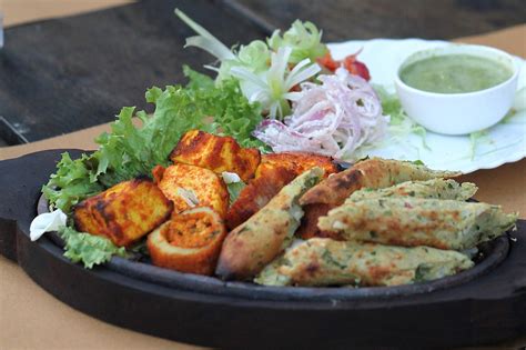 How many sugar are in tandoori vegetable herb almond wrap - calories, carbs, nutrition