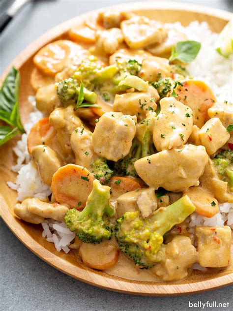 How many sugar are in thai chicken coconut curry - calories, carbs, nutrition