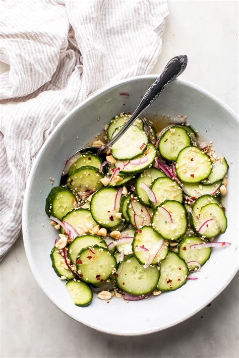 How many sugar are in thai cucumber salad - calories, carbs, nutrition