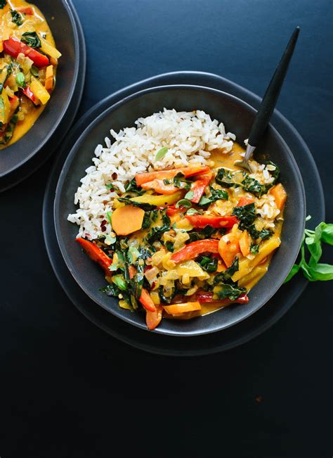 How many sugar are in thai curry bowl - calories, carbs, nutrition