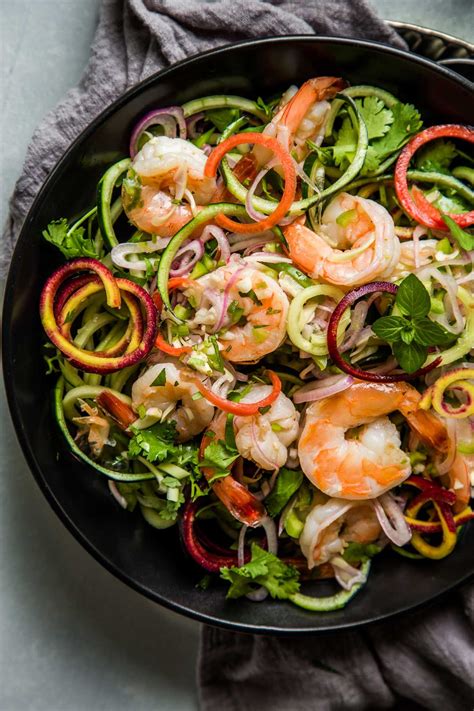 How many sugar are in thai shrimp salad - calories, carbs, nutrition