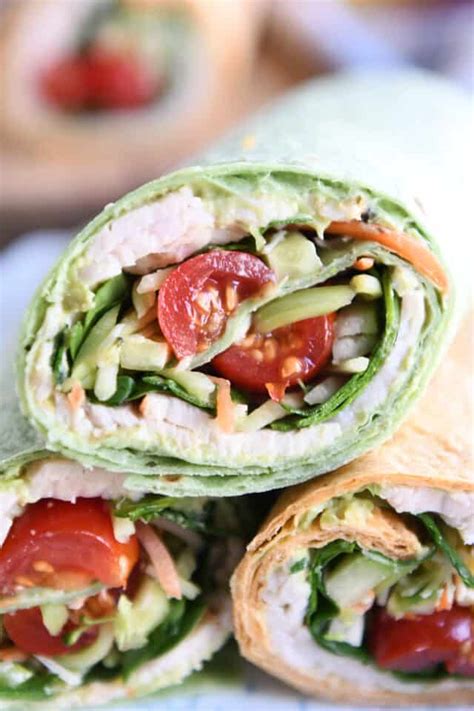 How many sugar are in thanksgiving turkey wrap - calories, carbs, nutrition