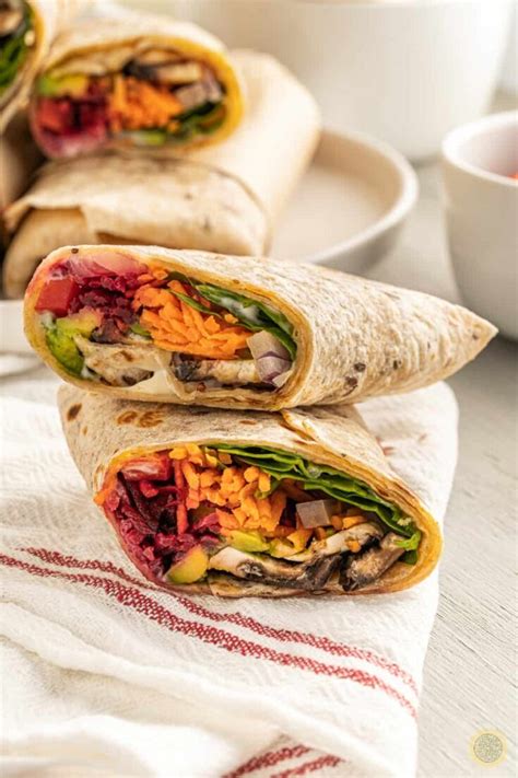 How many sugar are in the vegetarian wrap - calories, carbs, nutrition