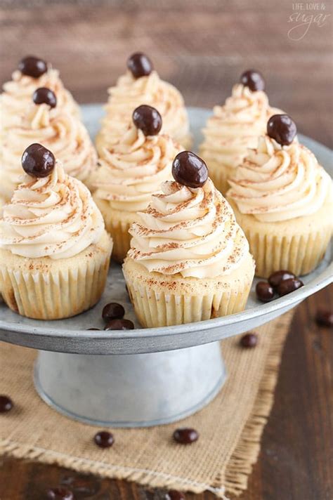 How many sugar are in tiramisu cupcakes - calories, carbs, nutrition