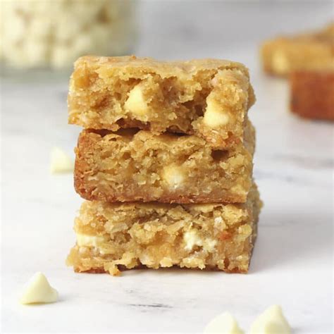 How many sugar are in toasted coconut blondies - calories, carbs, nutrition