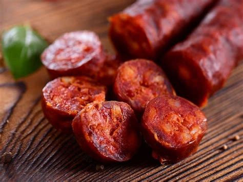 How many sugar are in topper spanish - chorizo in spicy tomato sauce - calories, carbs, nutrition
