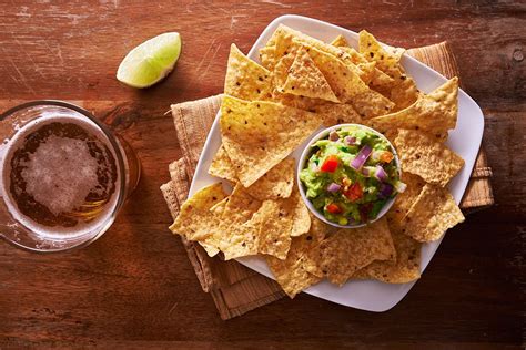 How many sugar are in tortilla chips white house fried guacamole 1 ea - calories, carbs, nutrition