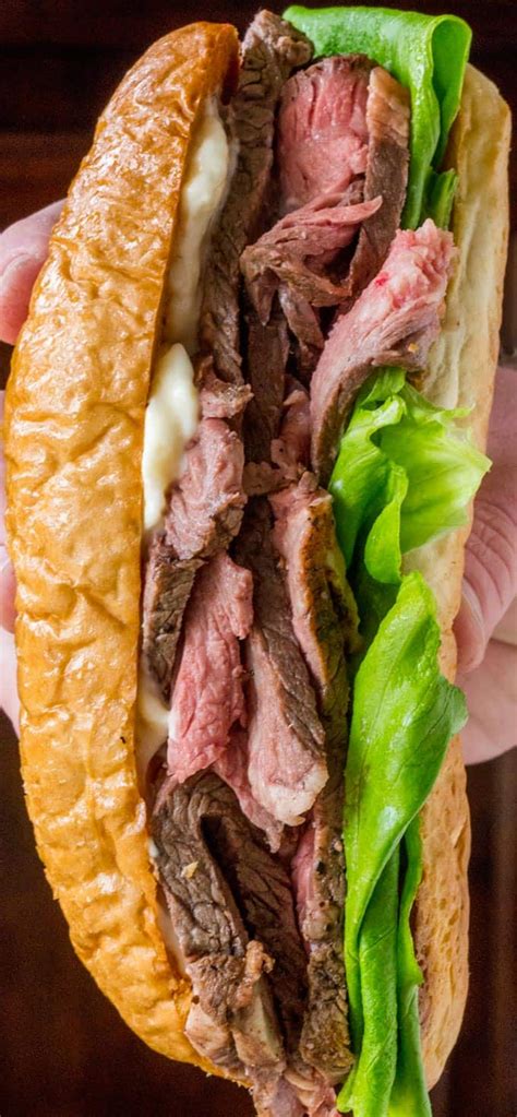 How many sugar are in traditional roast beef sandwich - calories, carbs, nutrition