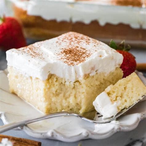 How many sugar are in tres leches - calories, carbs, nutrition