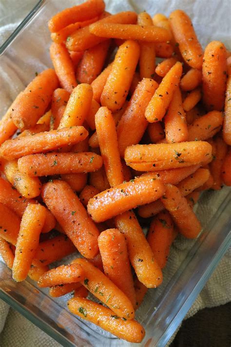 How many sugar are in tuna club on wheat, with baby carrots - calories, carbs, nutrition