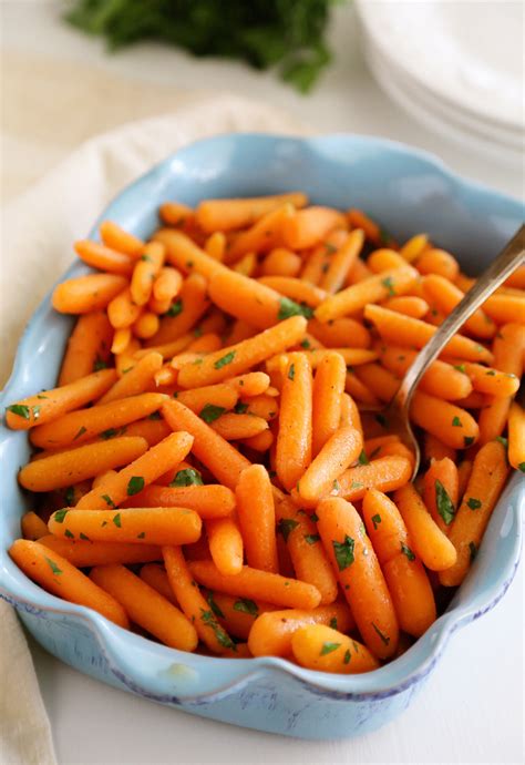 How many sugar are in tuna club with baby carrots - calories, carbs, nutrition