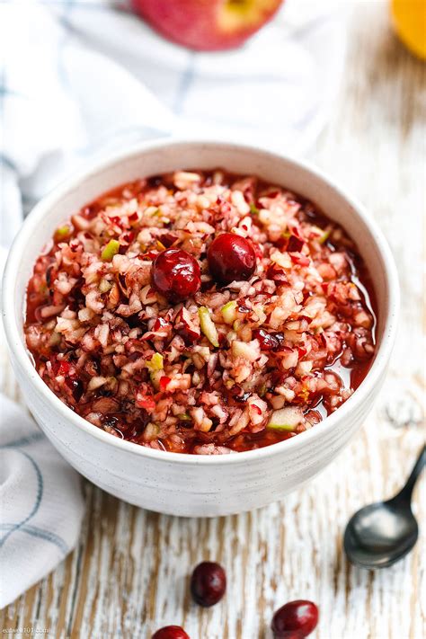 How many sugar are in turkey, cranberry apple relish pita - calories, carbs, nutrition