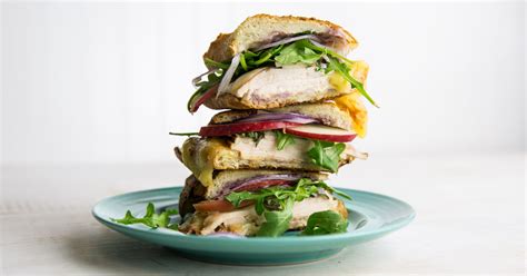 How many sugar are in turkey, smoked gouda & arugula sandwich - calories, carbs, nutrition