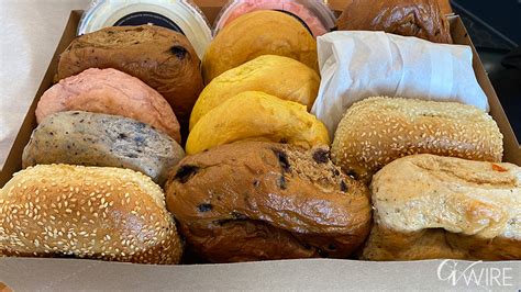 How many sugar are in turkey and muenster bagel - calories, carbs, nutrition