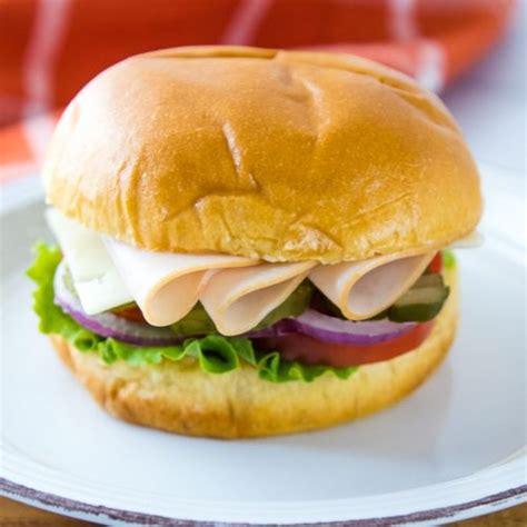 How many sugar are in turkey and swiss on hoagie - calories, carbs, nutrition