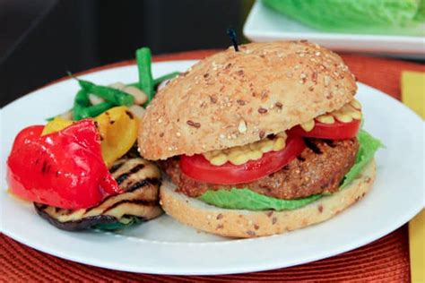 How many sugar are in turkey burger (bison) - calories, carbs, nutrition