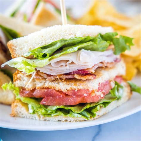 How many sugar are in turkey club sandwich (24805.60) - calories, carbs, nutrition