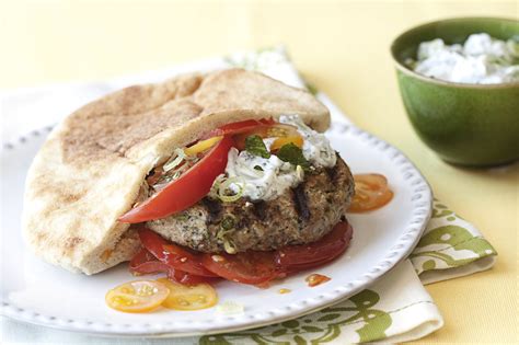 How many sugar are in turkey feta burger - calories, carbs, nutrition