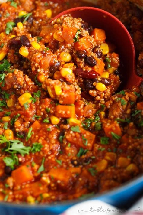 How many sugar are in turkey quinoa chili - calories, carbs, nutrition