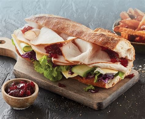 How many sugar are in turkey salad baguette - calories, carbs, nutrition