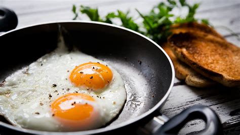 How many sugar are in two egg breakfast - calories, carbs, nutrition