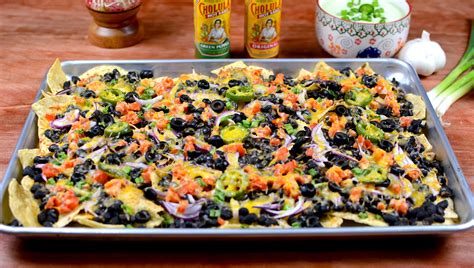 How many sugar are in two-bean nachos - calories, carbs, nutrition