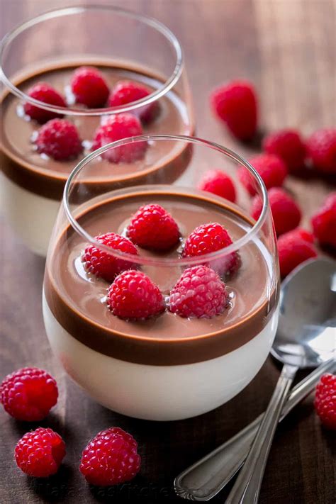 How many sugar are in vanilla mousse - calories, carbs, nutrition