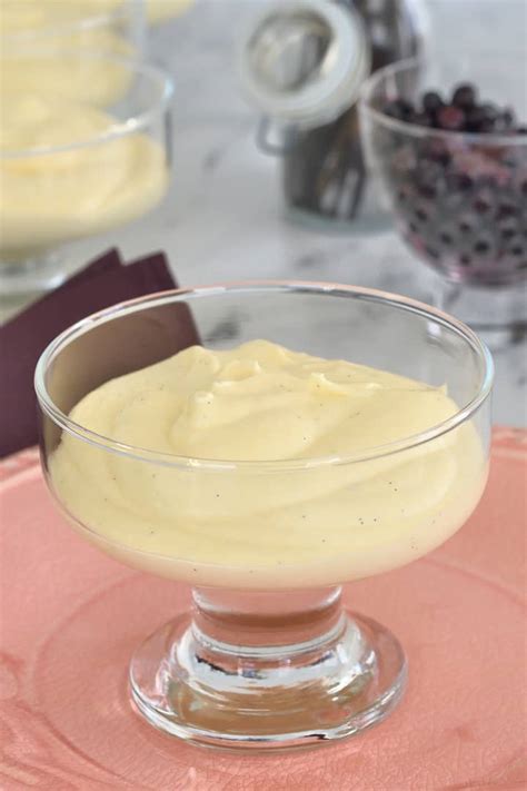 How many sugar are in vanilla mousse 1 oz - calories, carbs, nutrition