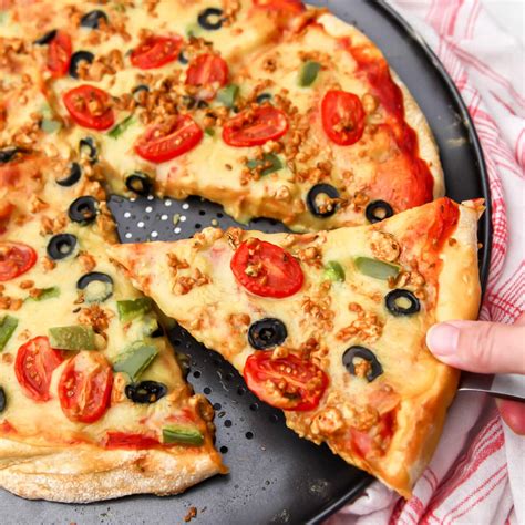 How many sugar are in vegan cheese pizza - calories, carbs, nutrition