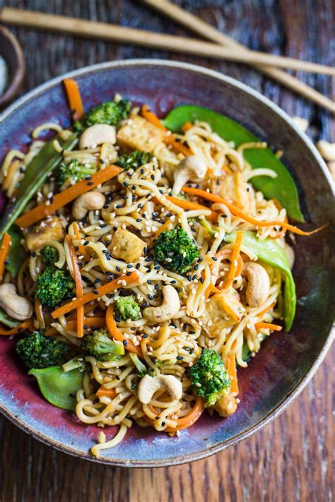 How many sugar are in vegan chow mein - calories, carbs, nutrition